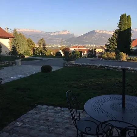 Le Paon Bleu Annecy Poisy