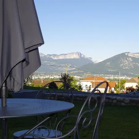 Le Paon Bleu Annecy Poisy