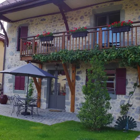 Panzió Le Paon Bleu Annecy Poisy