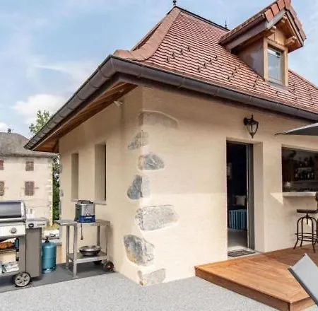 Le Paon Bleu Annecy Oda ve Kahvaltı